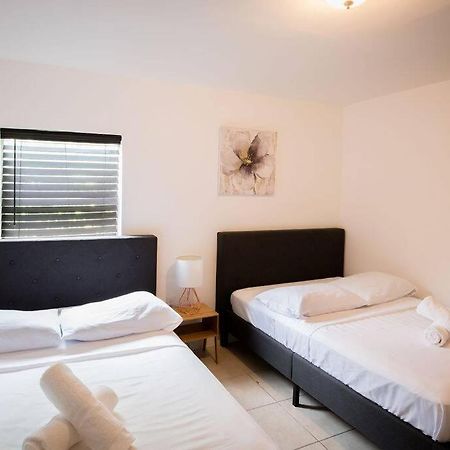 3 Bedroom Miami Home 15 Minutes To The Beach Екстер'єр фото