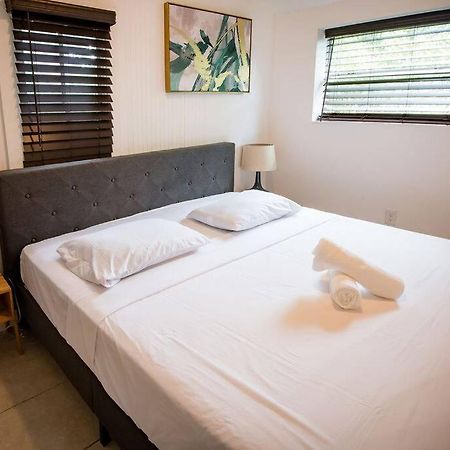 3 Bedroom Miami Home 15 Minutes To The Beach Екстер'єр фото