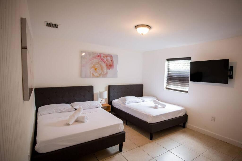 3 Bedroom Miami Home 15 Minutes To The Beach Екстер'єр фото